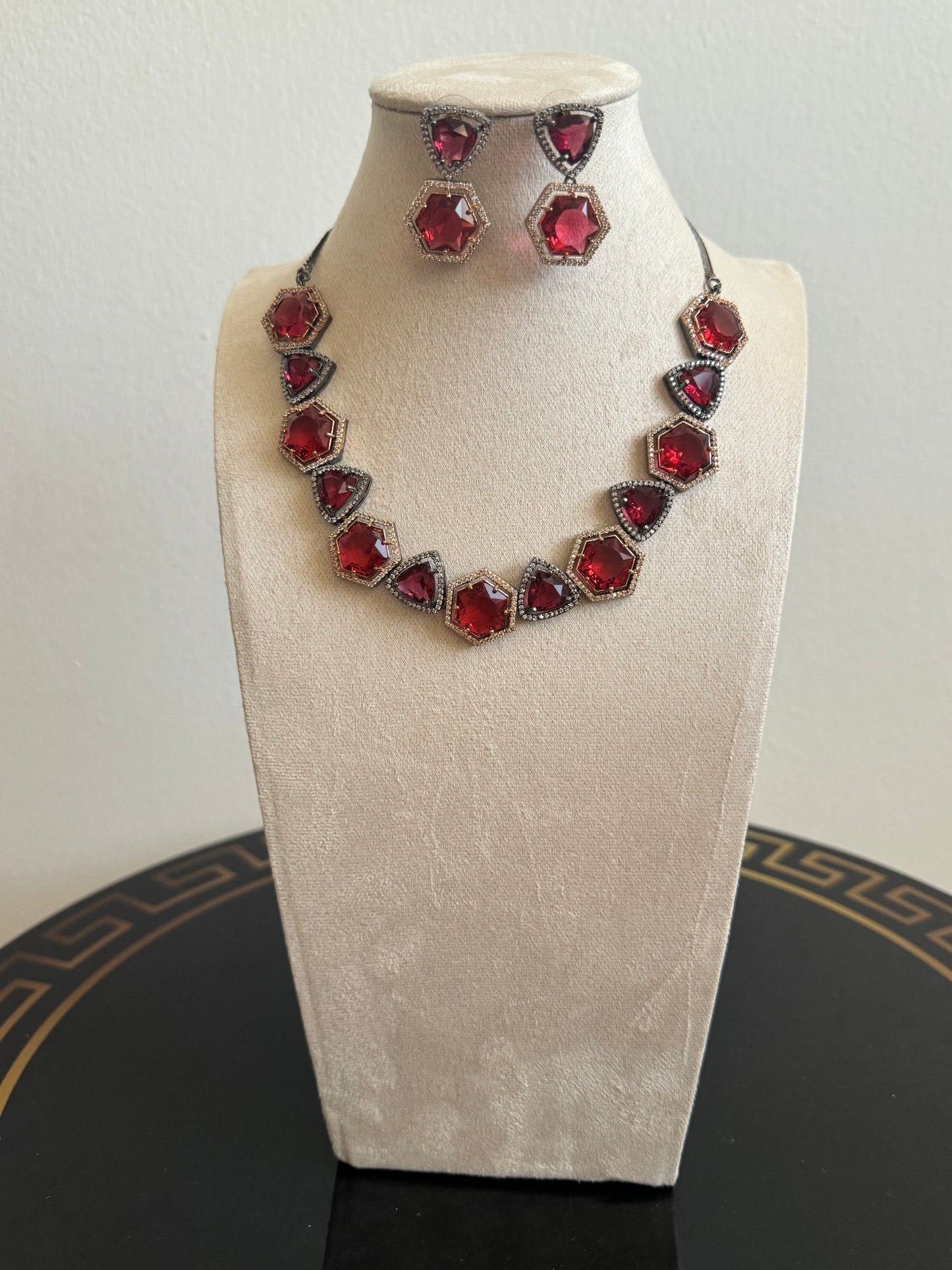 Victoria Finish Ruby Necklace Set