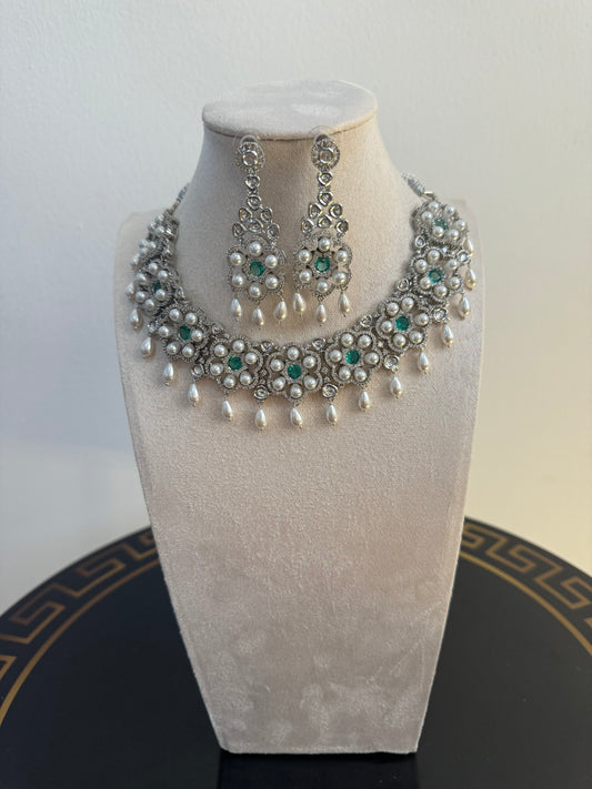 Pearl Pastel Green Necklace Set